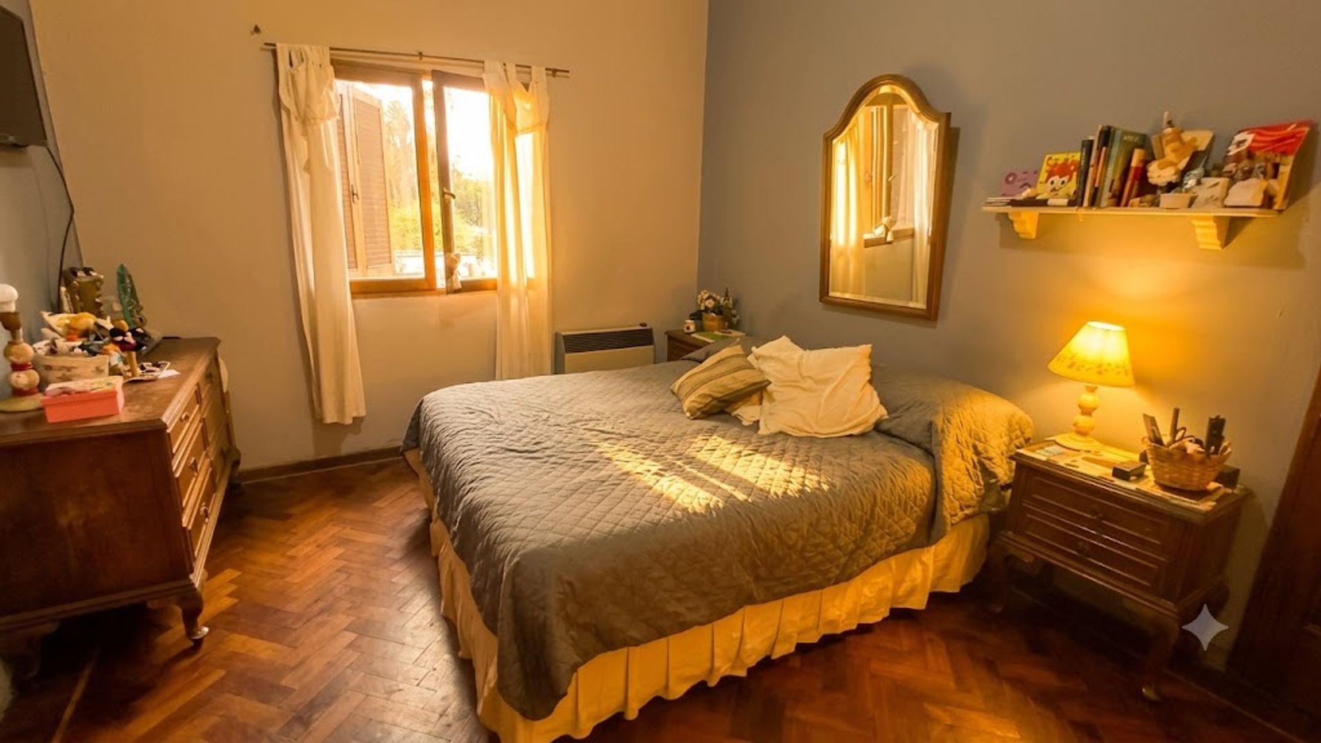CASA CON PILETA GRAND BOURG 6 DORM - TOMA PERMUTA — foto 9