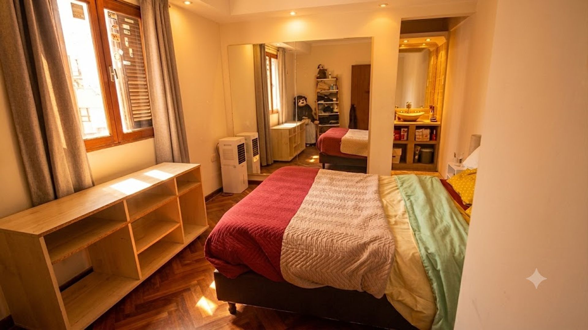 CASA CON PILETA GRAND BOURG 6 DORM - TOMA PERMUTA — foto 14