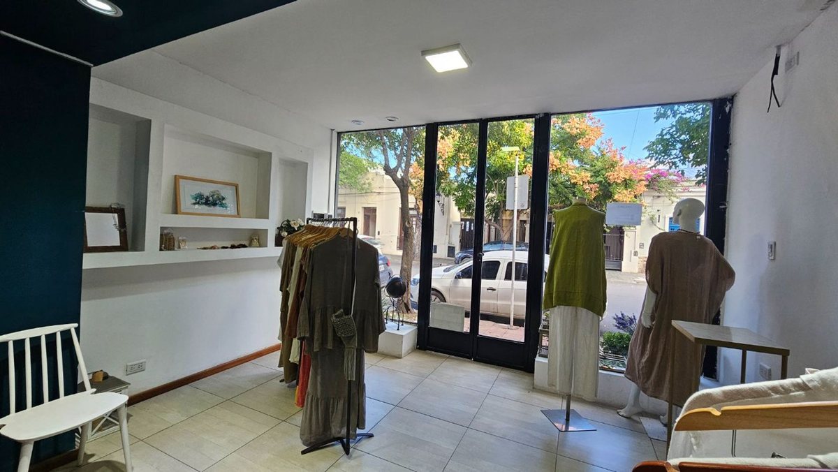 CASA VENTA ZONA SHOPPING INVERSION - 2
