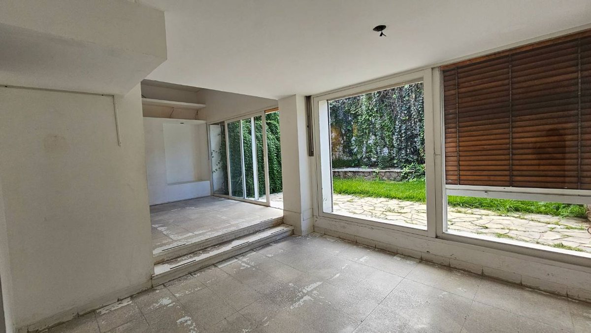 CASA VENTA ZONA SHOPPING INVERSION - 14