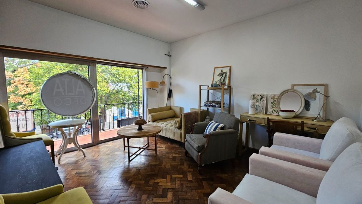 CASA VENTA ZONA SHOPPING INVERSION - 25