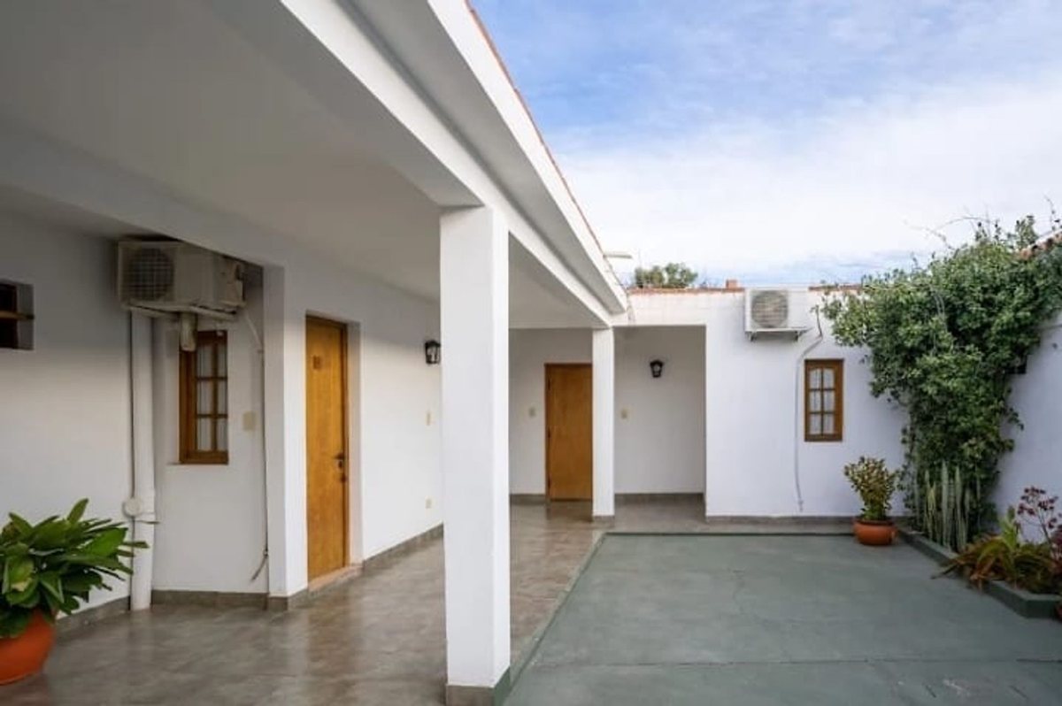 HOSTAL EN VENTA CAFAYATE AMOBLADO APTO CREDITO — foto 10