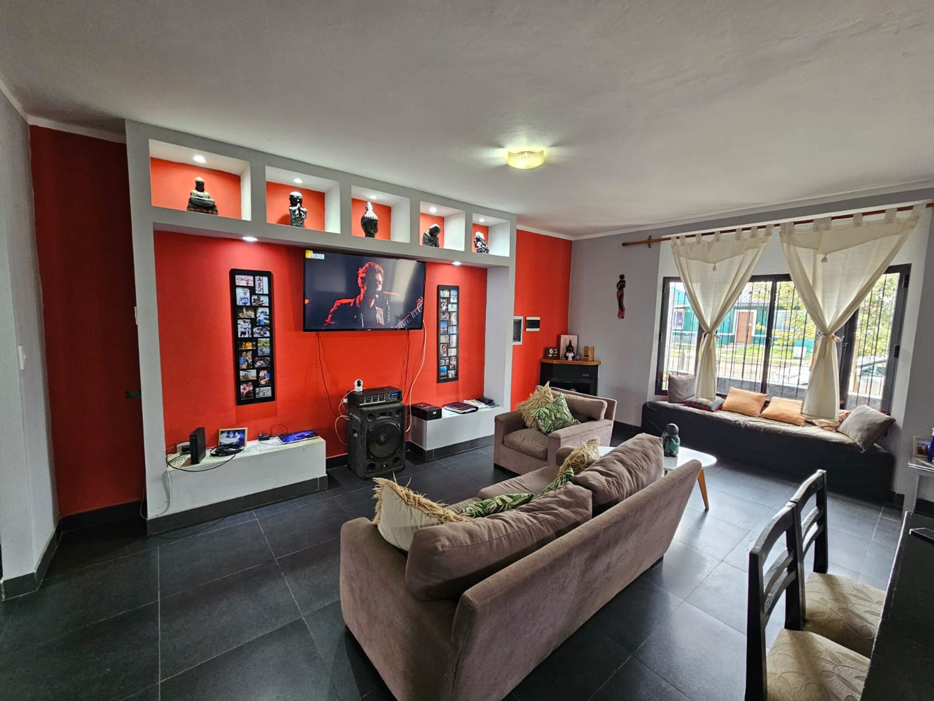 CASA CON PILETA VENTA 2 DORMITORIOS ZONA SUR — foto 4