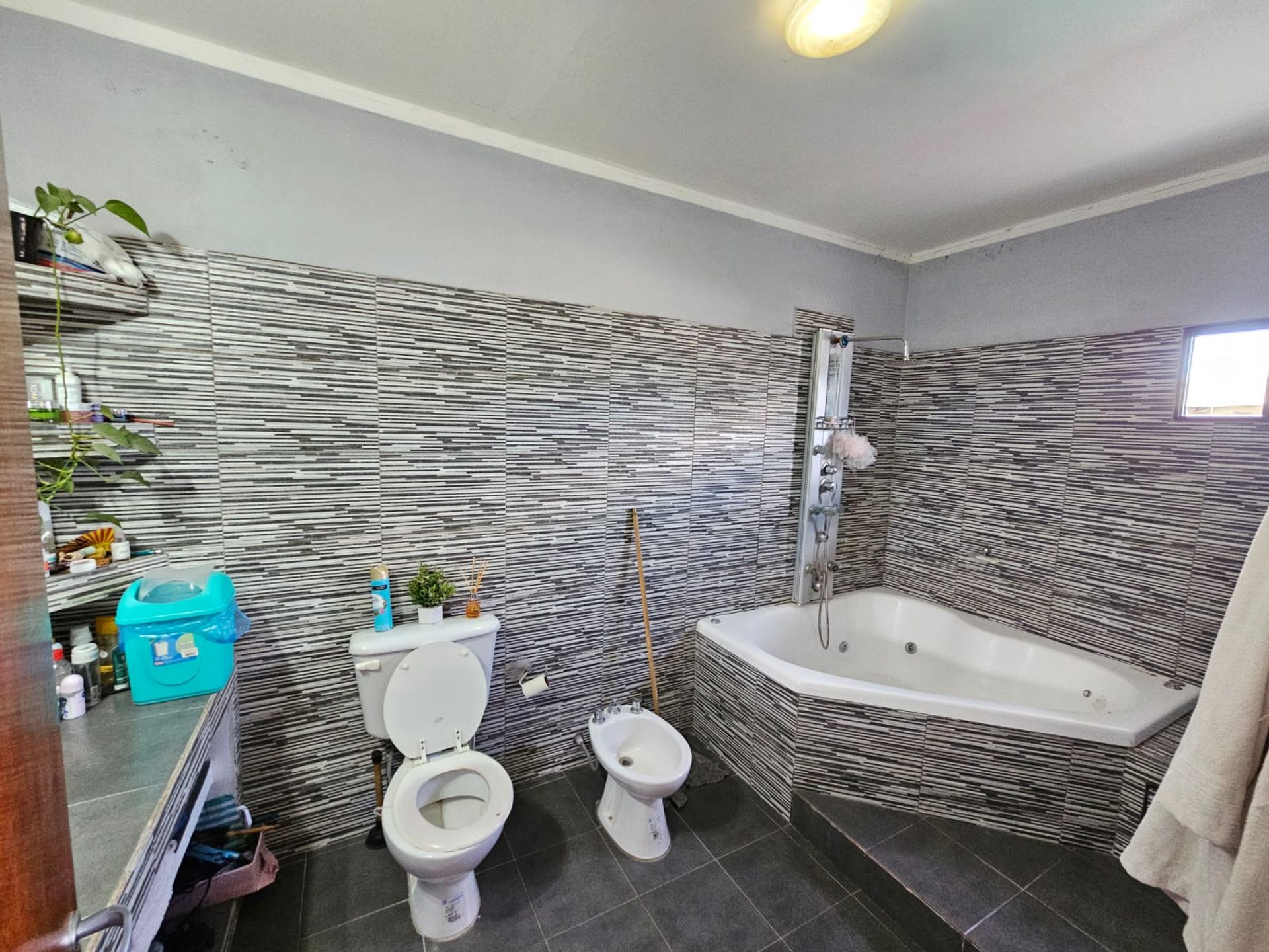 CASA CON PILETA VENTA 2 DORMITORIOS ZONA SUR — foto 11
