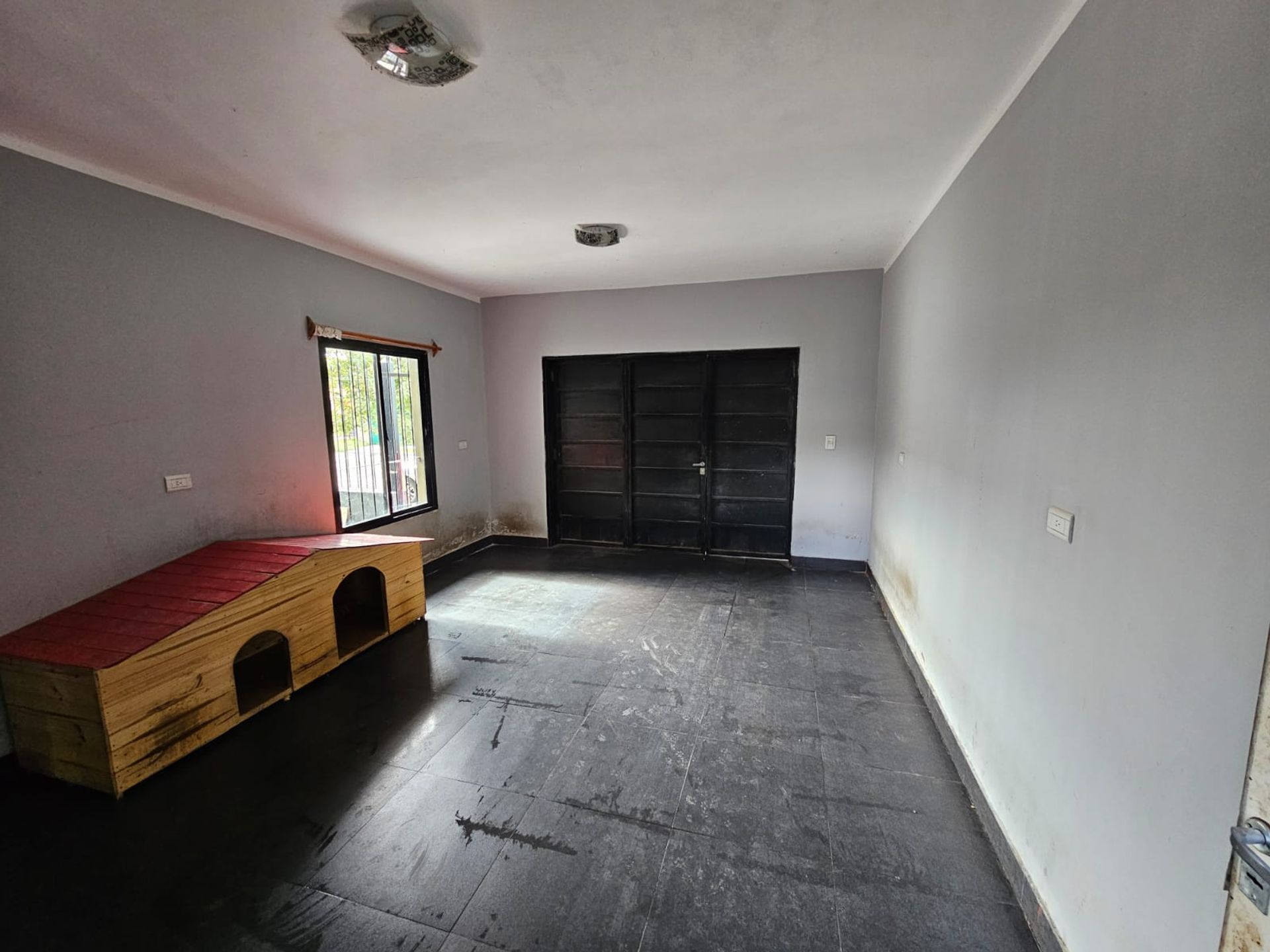 CASA CON PILETA VENTA 2 DORMITORIOS ZONA SUR — foto 12
