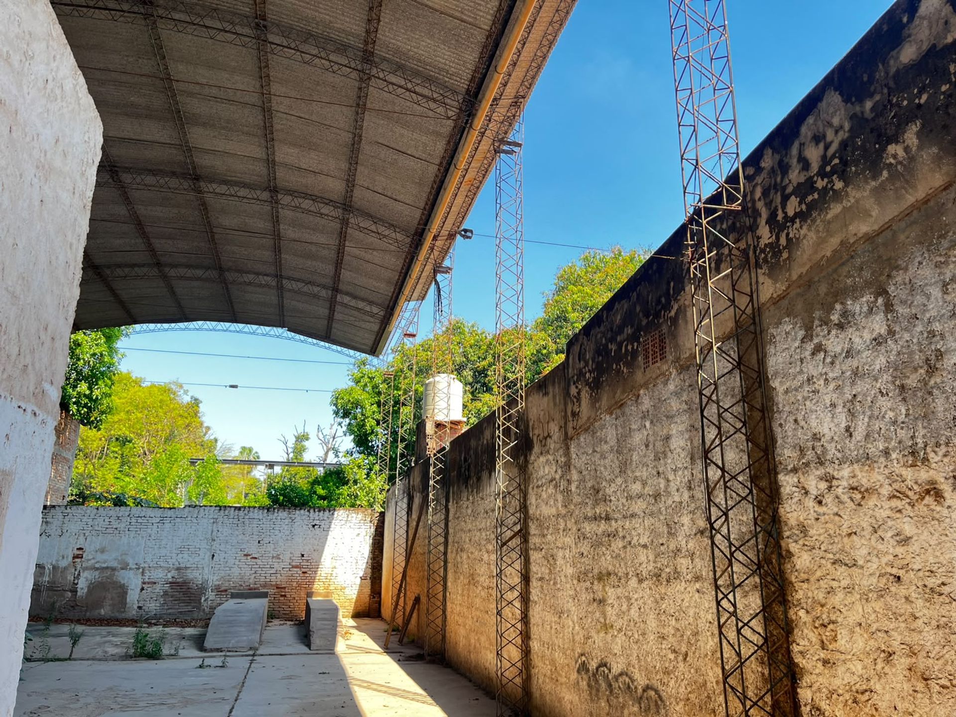 GALPON EN VENTA EN TARTAGAL DE 230 M2 - 4