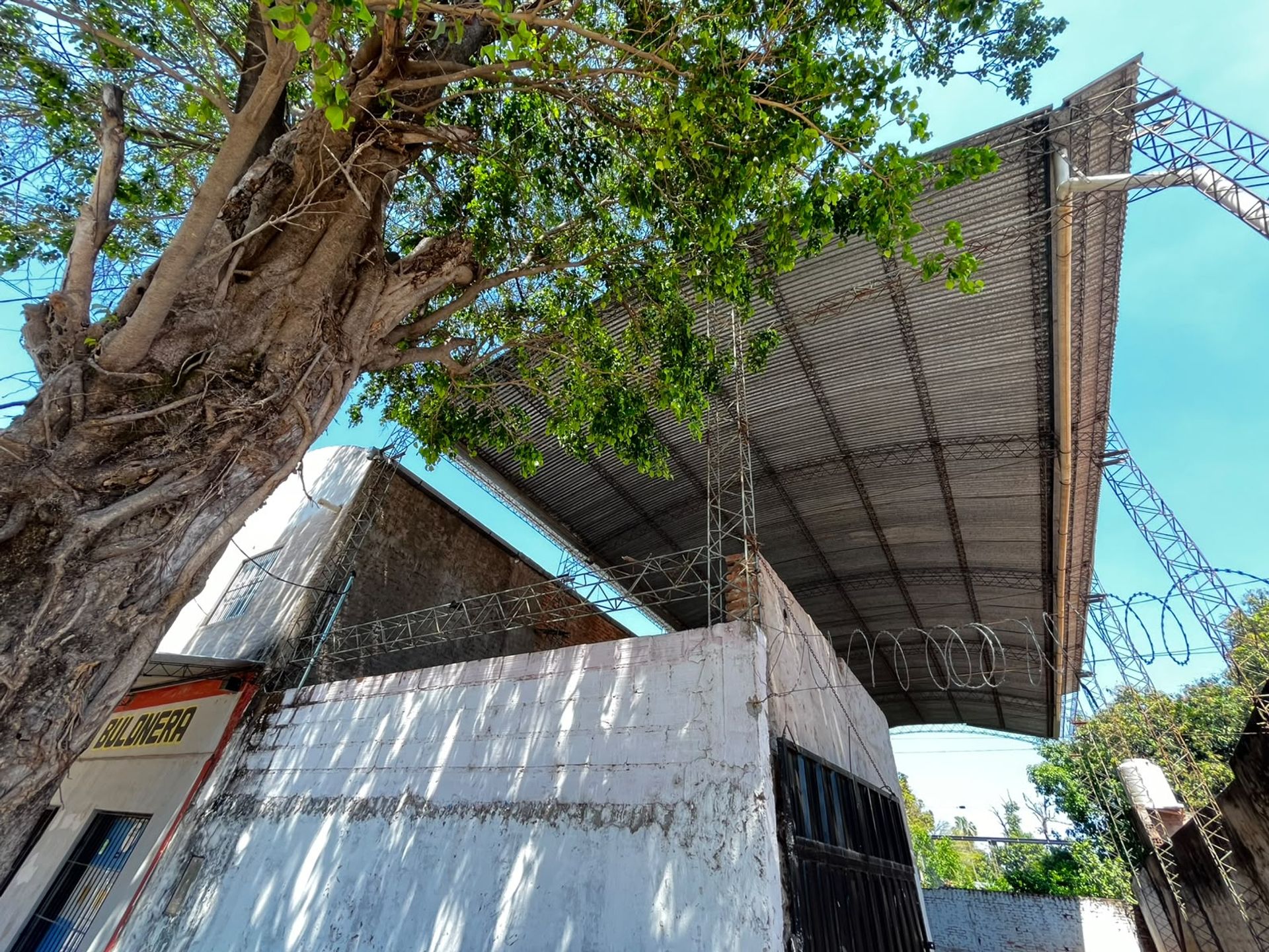 GALPON EN VENTA EN TARTAGAL DE 230 M2 - 18