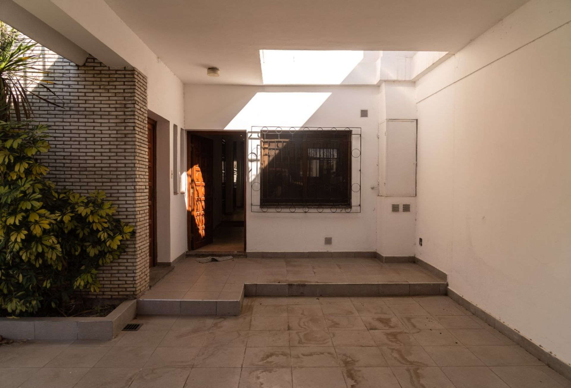 CASA EN VENTA 4 DORMITORIOS ZONA DELMI - 22