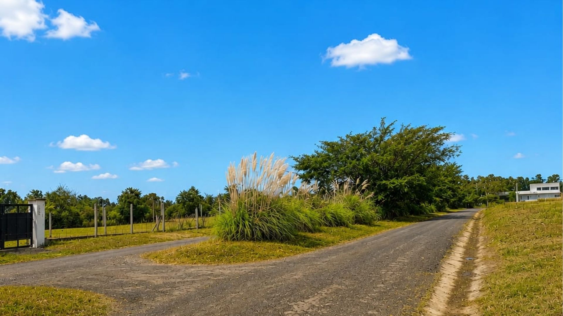 TERRENO EN VENTA RETOÑOS DE COLON RUTA 24 600M2 - 3