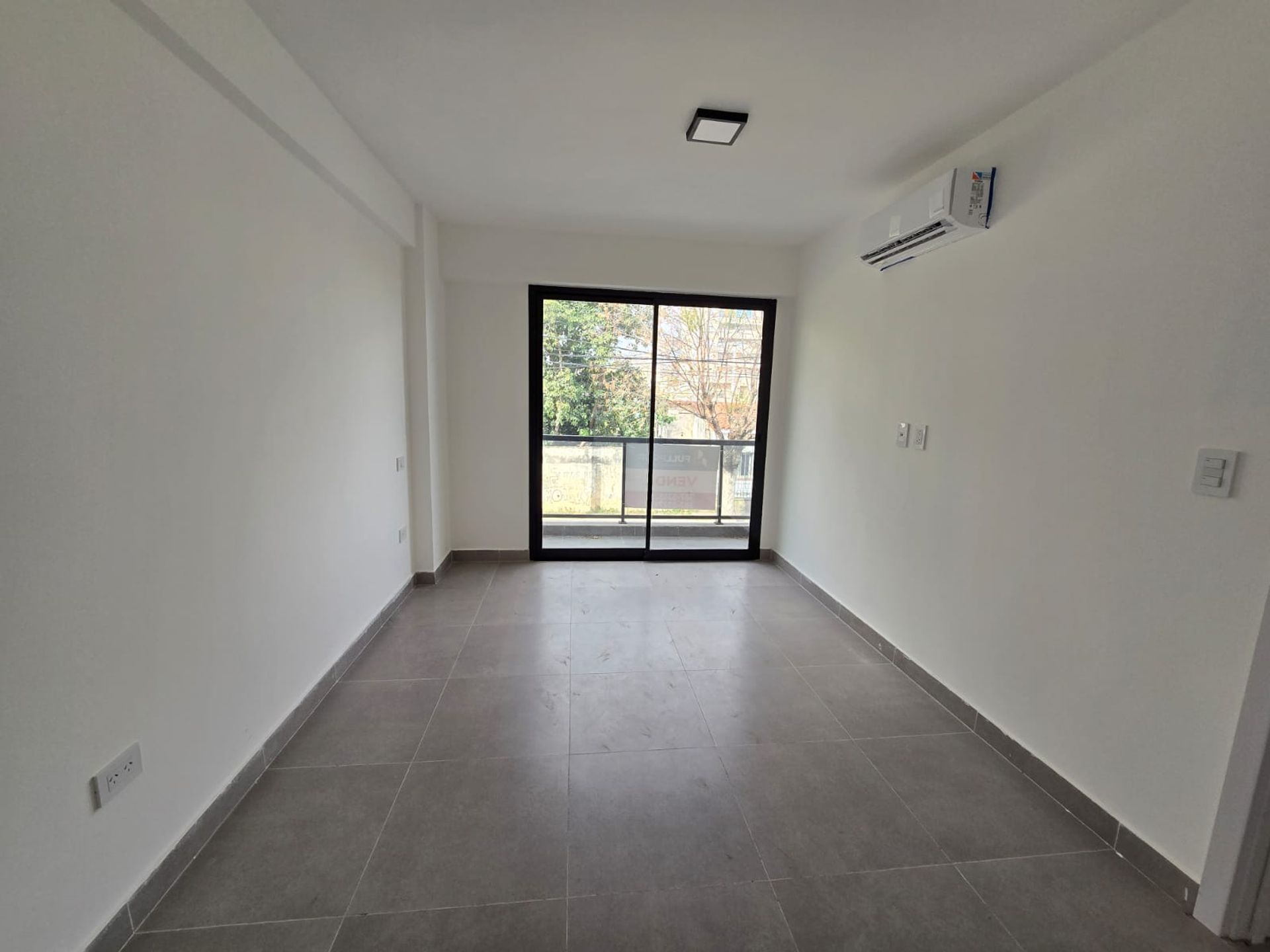 DEPARTAMENTO VENTA MACROCENTRO A ESTRENAR 1 DORM - 3