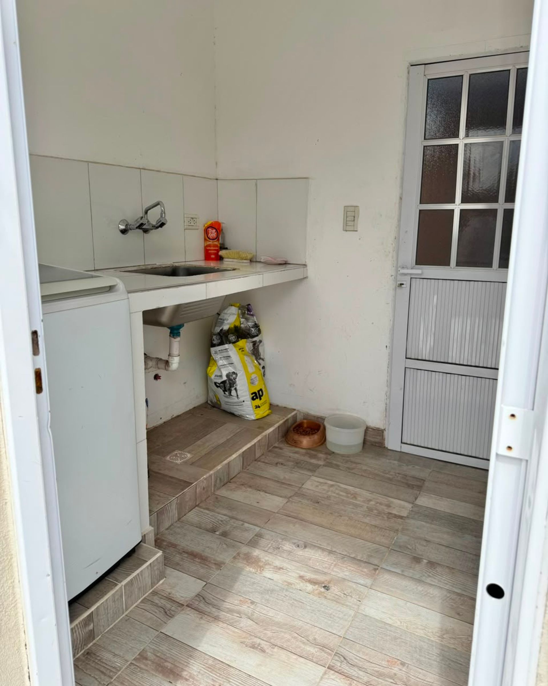 CASA VENTA LA SECUNDINA CERRILLOS CON PILETA — foto 12