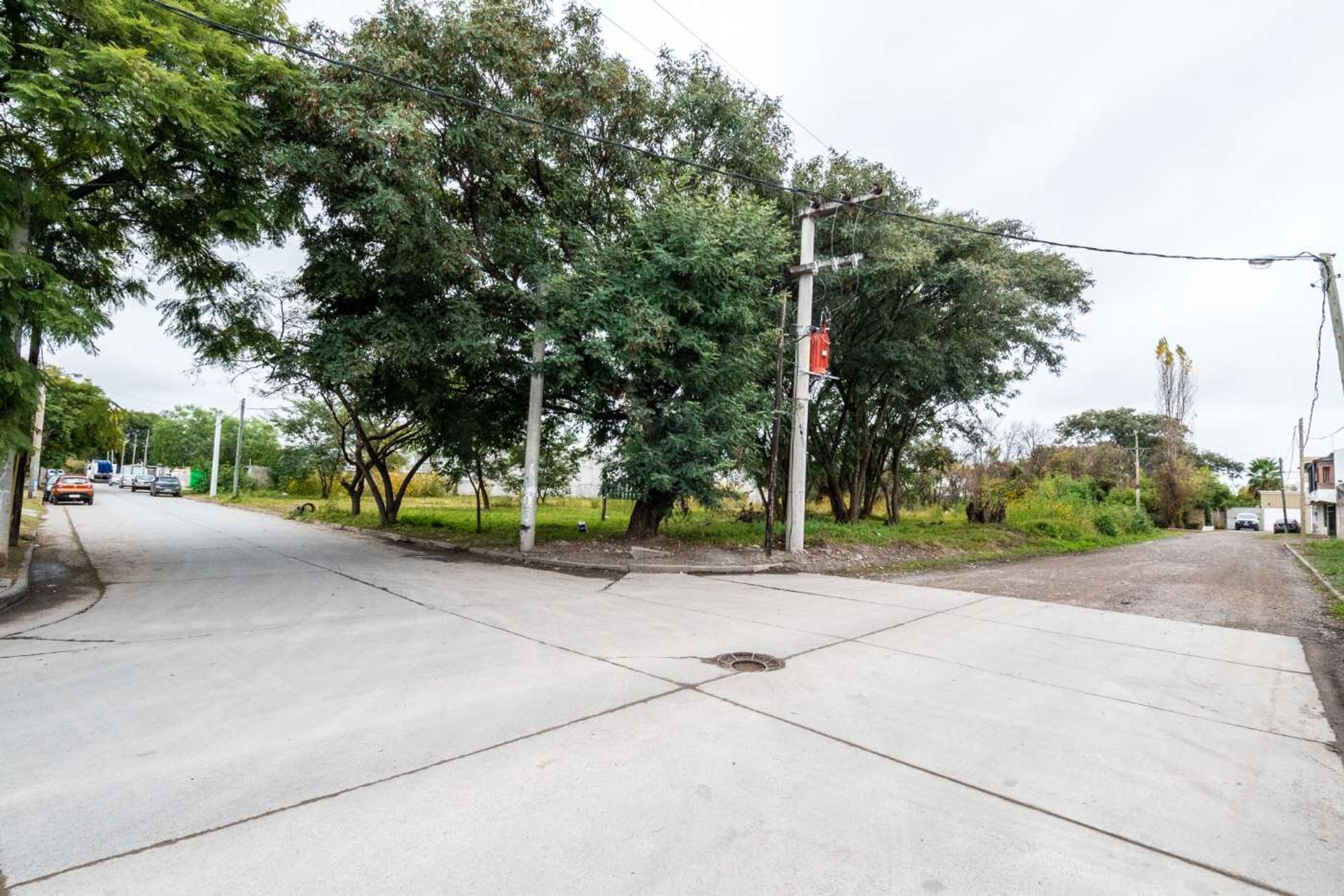 TERRENO VENTA ESQUINA ZONA SUR APTO GALPON 3384M2 - 3