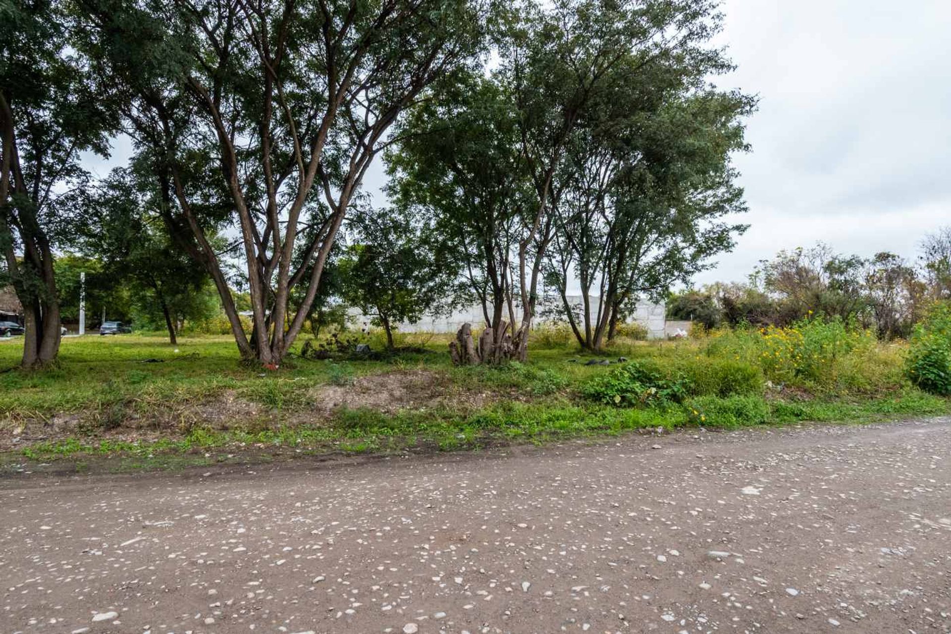 TERRENO VENTA ESQUINA ZONA SUR APTO GALPON 3384M2 - 4