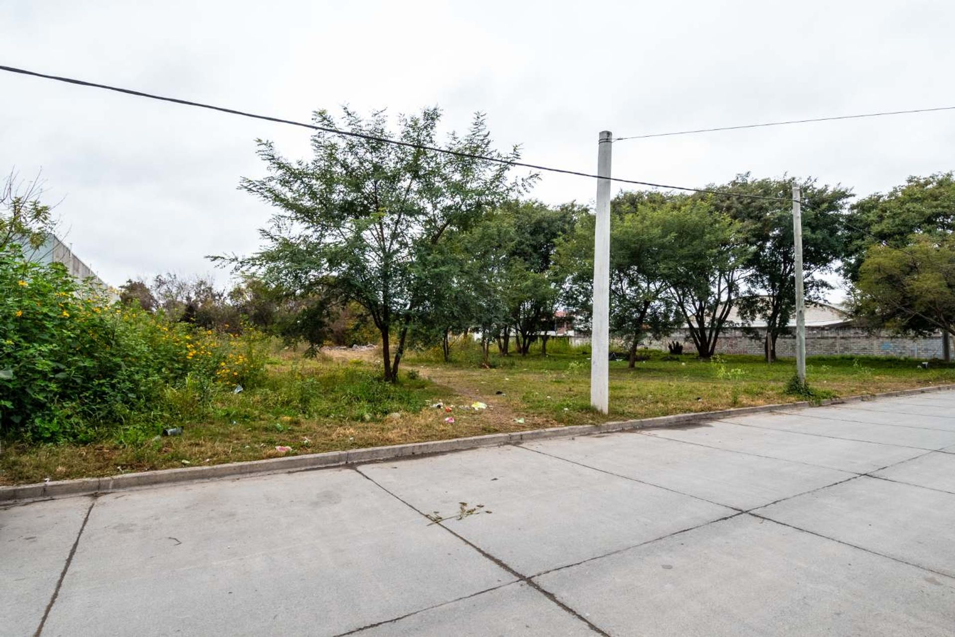 TERRENO VENTA ESQUINA ZONA SUR APTO GALPON 3384M2 - 7