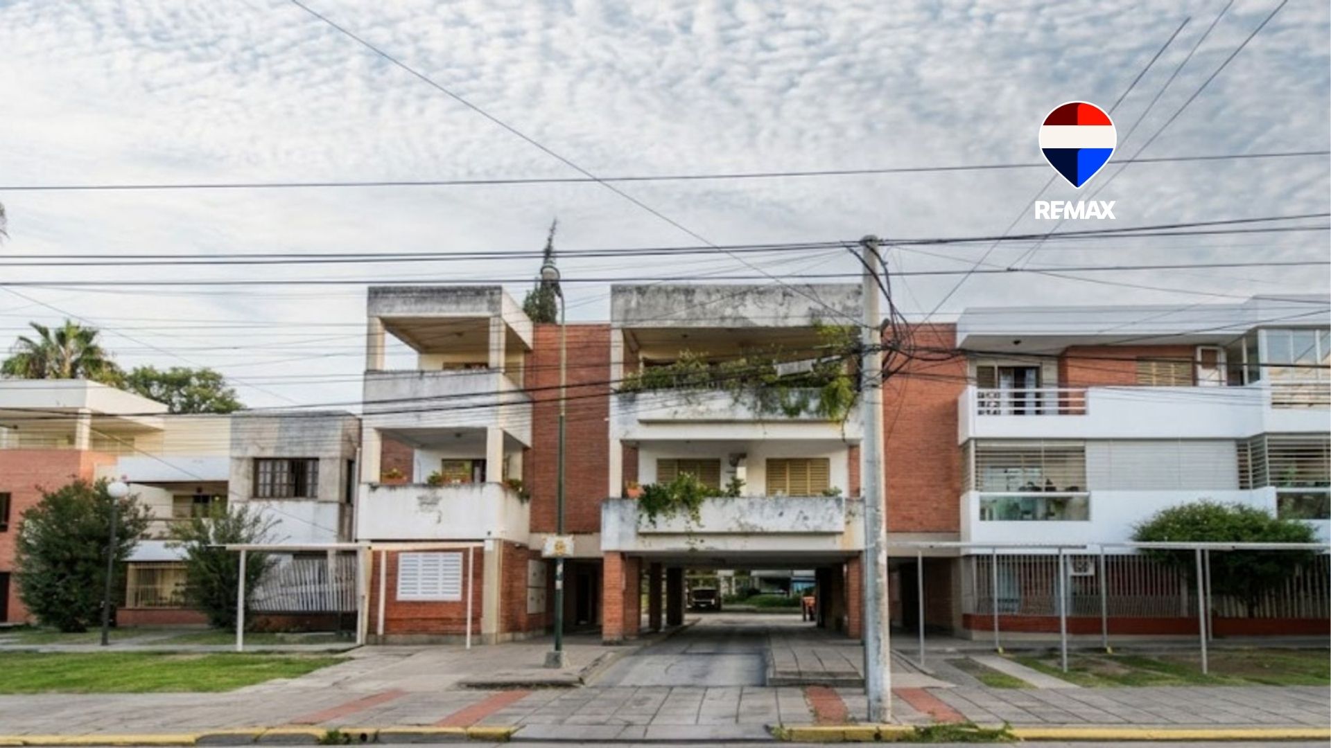DEPARTAMENTO VENTA MACROCENTRO CASEROS 2100 - 1