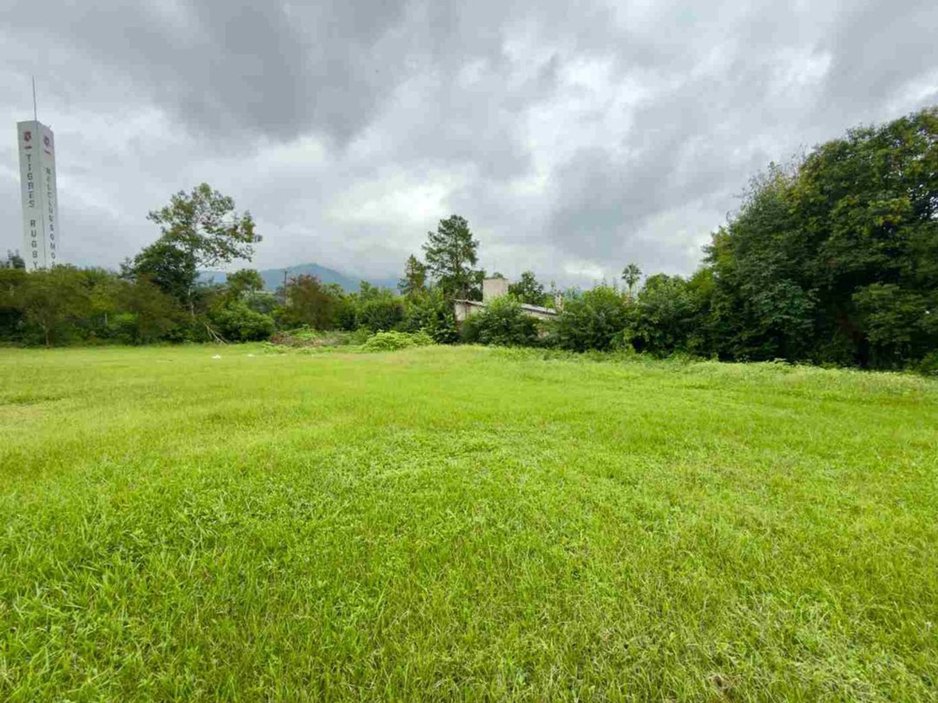 TERRENO VENTA VILLA SAN LORENZO CON PILETA 1800 M2 - 4