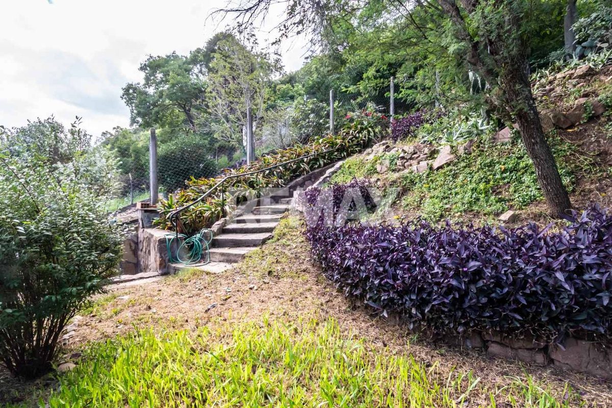 CASA VENTA PORTEZUELO NORTE 3 DORMITORIOS - 25