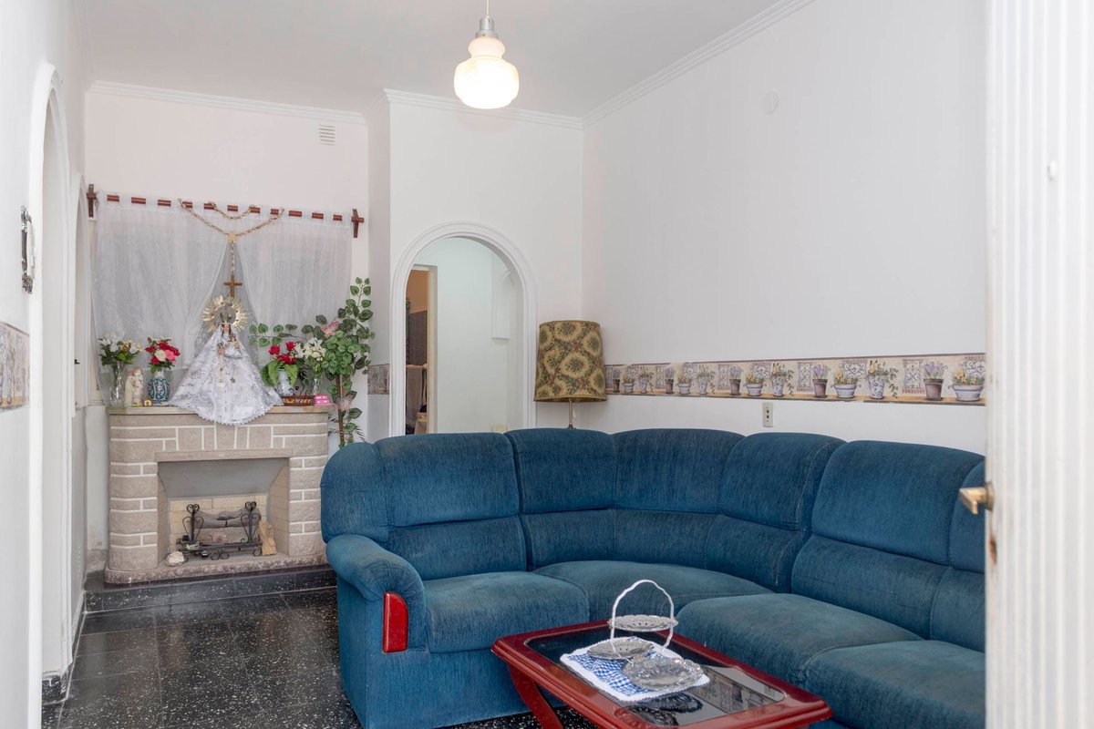 CASA VENTA O PERMUTA TRES CERRITOS 4 DORMITORIOS - 2