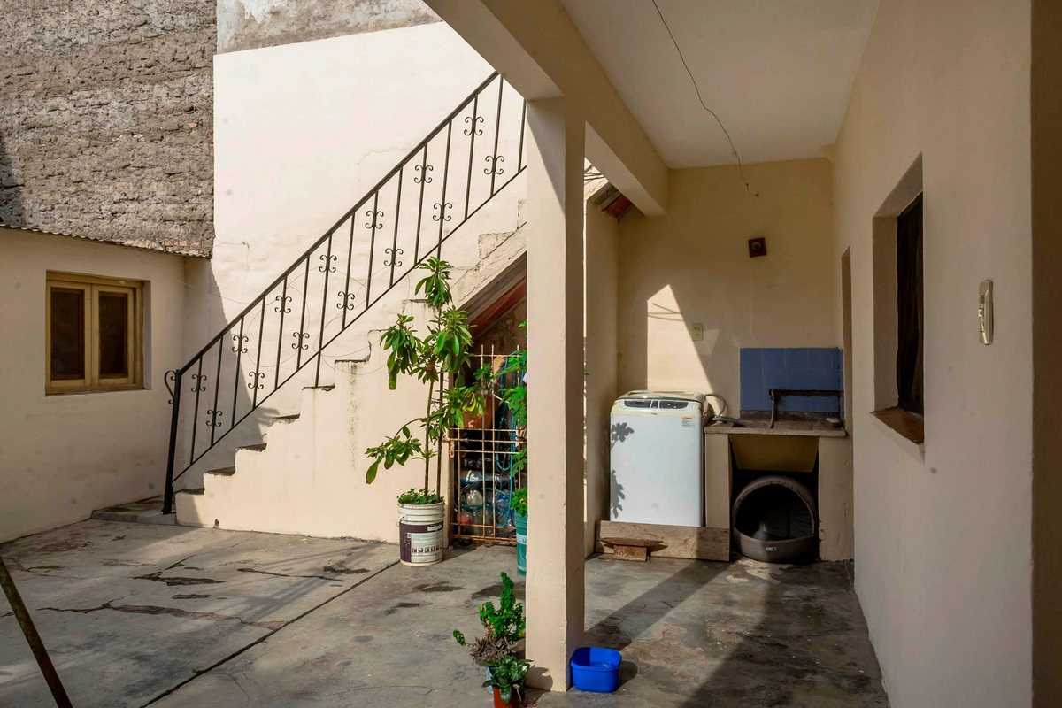 CASA VENTA O PERMUTA TRES CERRITOS 4 DORMITORIOS - 24