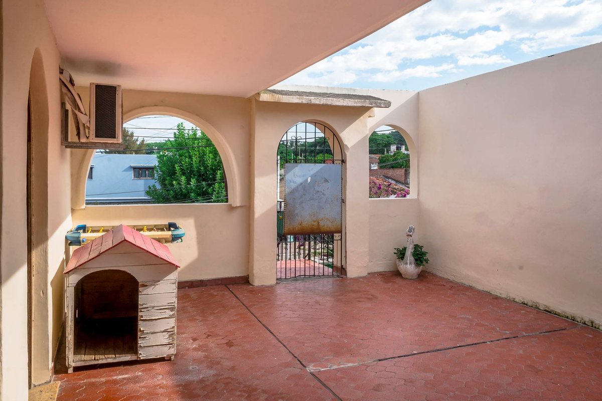 CASA VENTA O PERMUTA TRES CERRITOS 4 DORMITORIOS - 29