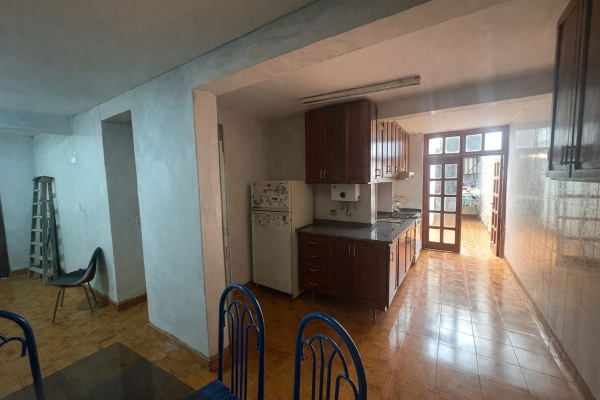 CASA ESQ 3 DORMITORIOS B° INTERSINDICAL ZONA SUR — foto 4