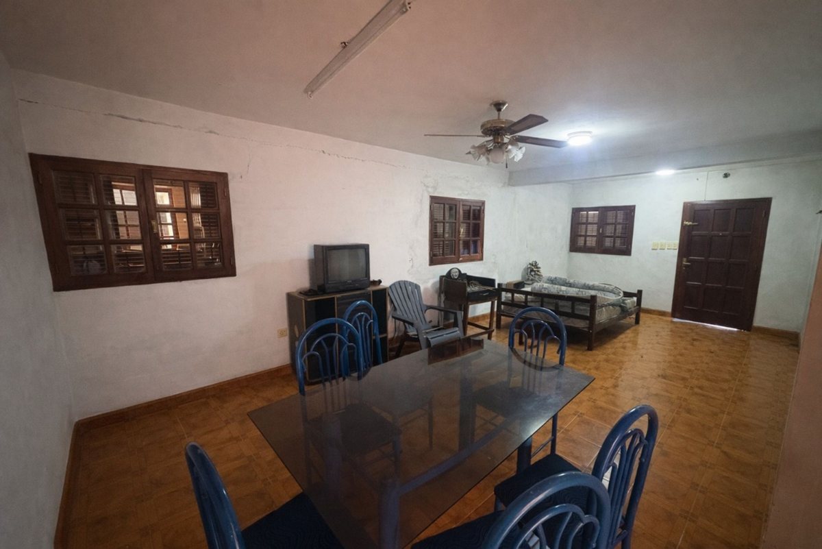CASA ESQ 3 DORMITORIOS B° INTERSINDICAL ZONA SUR — foto 5