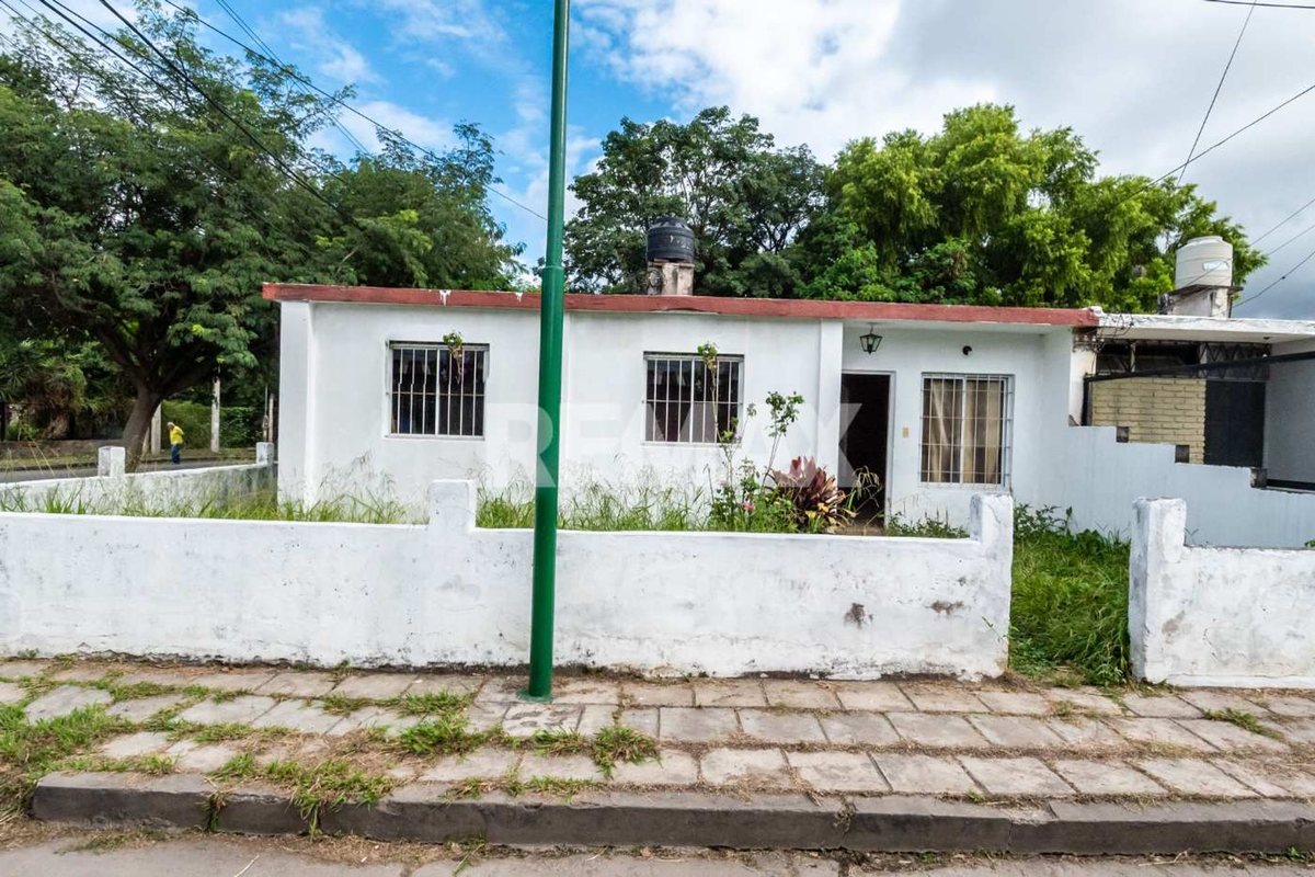 CASA EN VENTA MACROCENTRO ZONA MERCADO ARTESANAL — foto 2