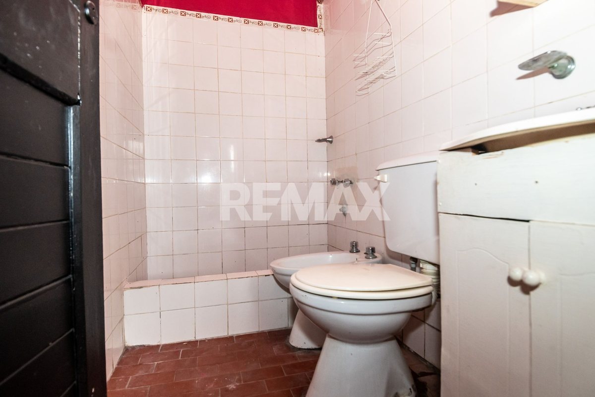 CASA EN VENTA MACROCENTRO ZONA MERCADO ARTESANAL - 24