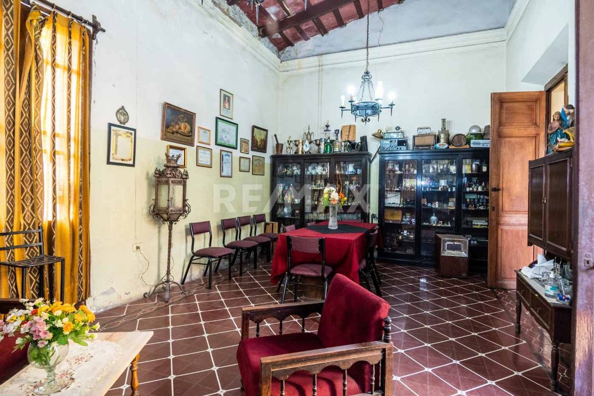 VENTA CASA 5 DORM MACROCENTRO APTA CREDITO - 3