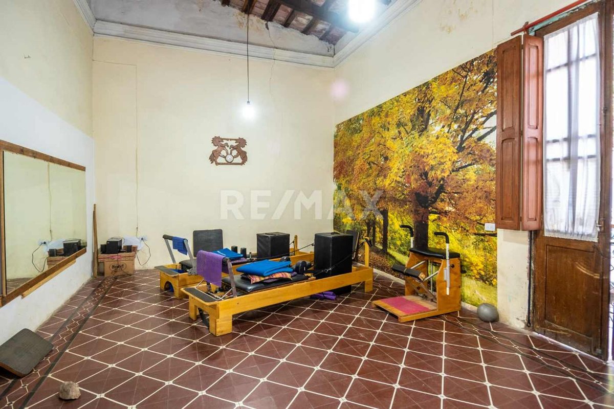 VENTA CASA 5 DORM MACROCENTRO APTA CREDITO - 10