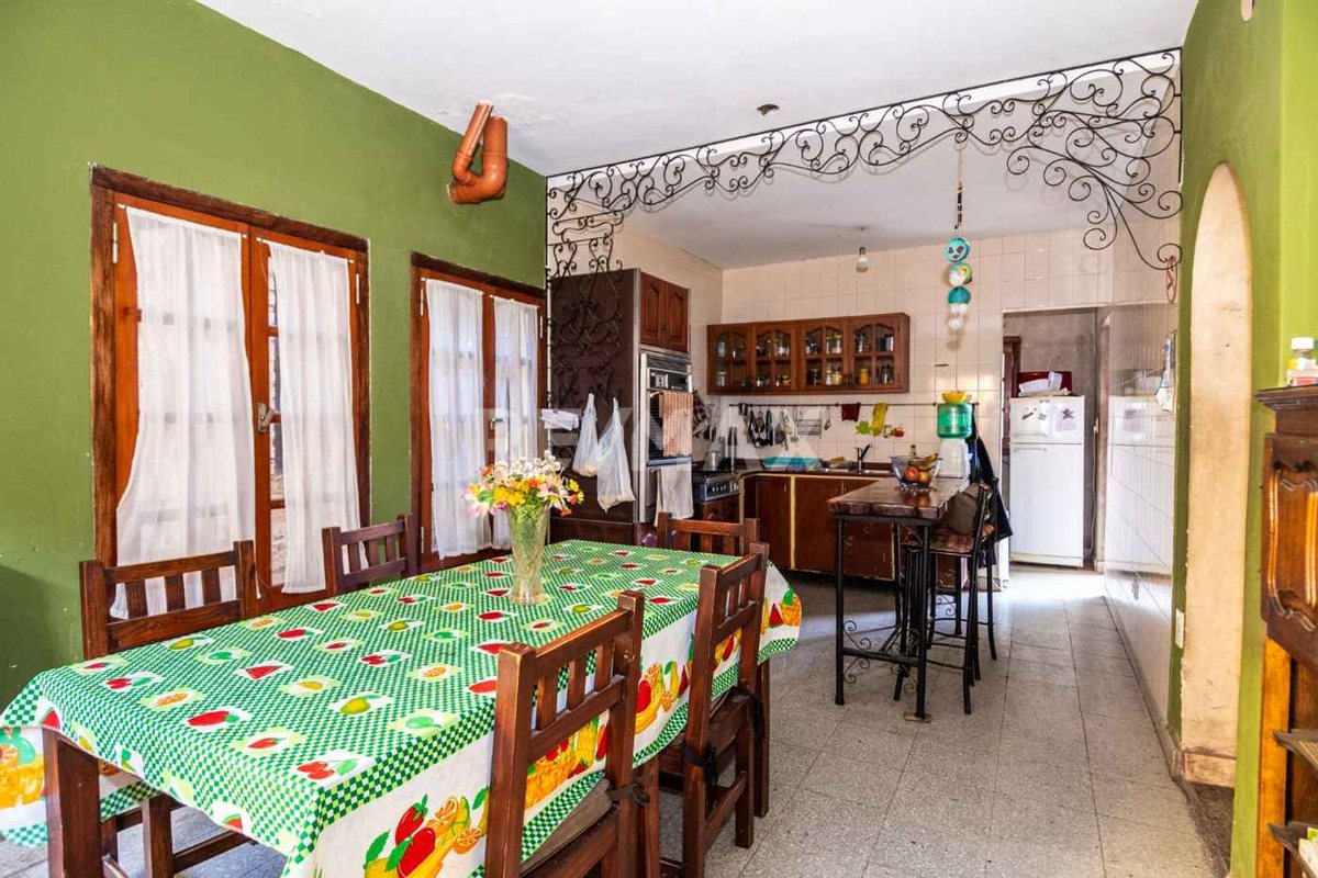 VENTA CASA 5 DORM MACROCENTRO APTA CREDITO - 16