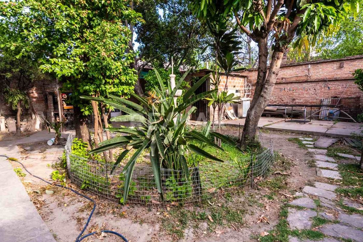 VENTA CASA 5 DORM MACROCENTRO APTA CREDITO - 29