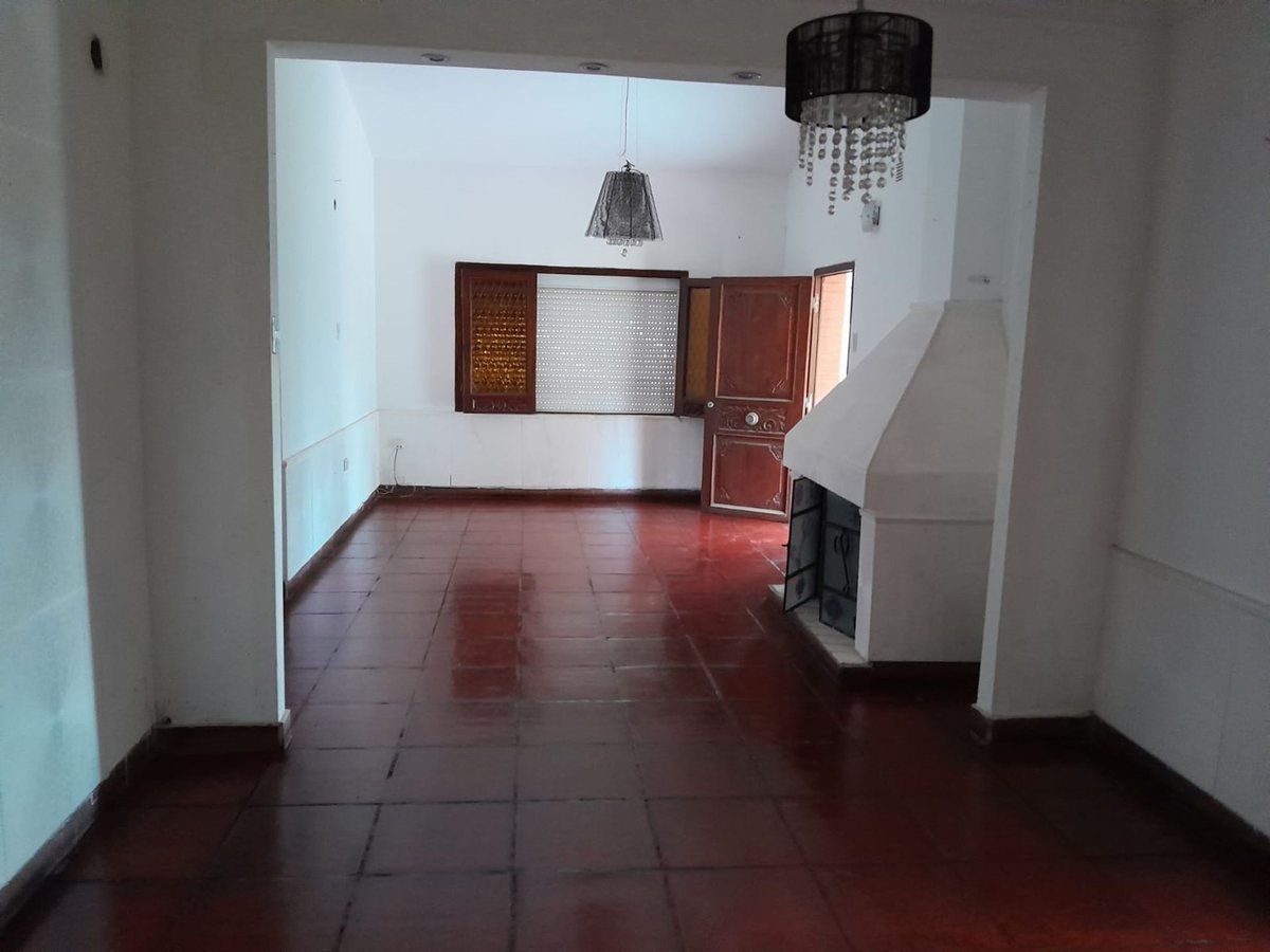 VENTA CASA C/PILETA SAN LORENZO APTA CREDITO - 3