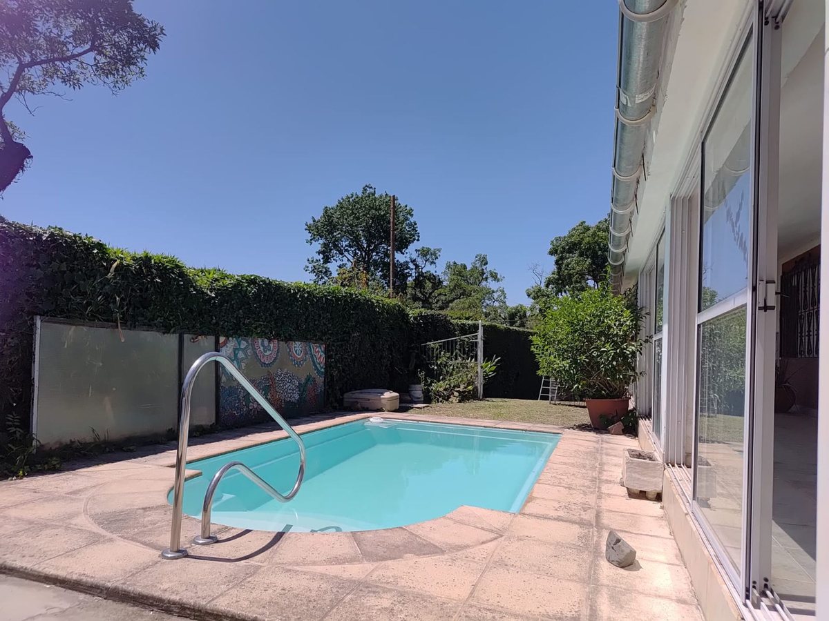 VENTA CASA C/PILETA SAN LORENZO APTA CREDITO - 13