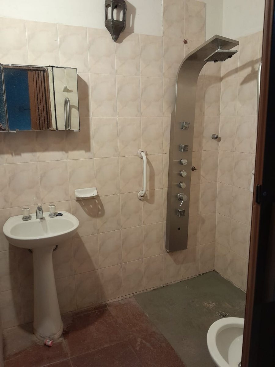 VENTA CASA C/PILETA SAN LORENZO APTA CREDITO - 18