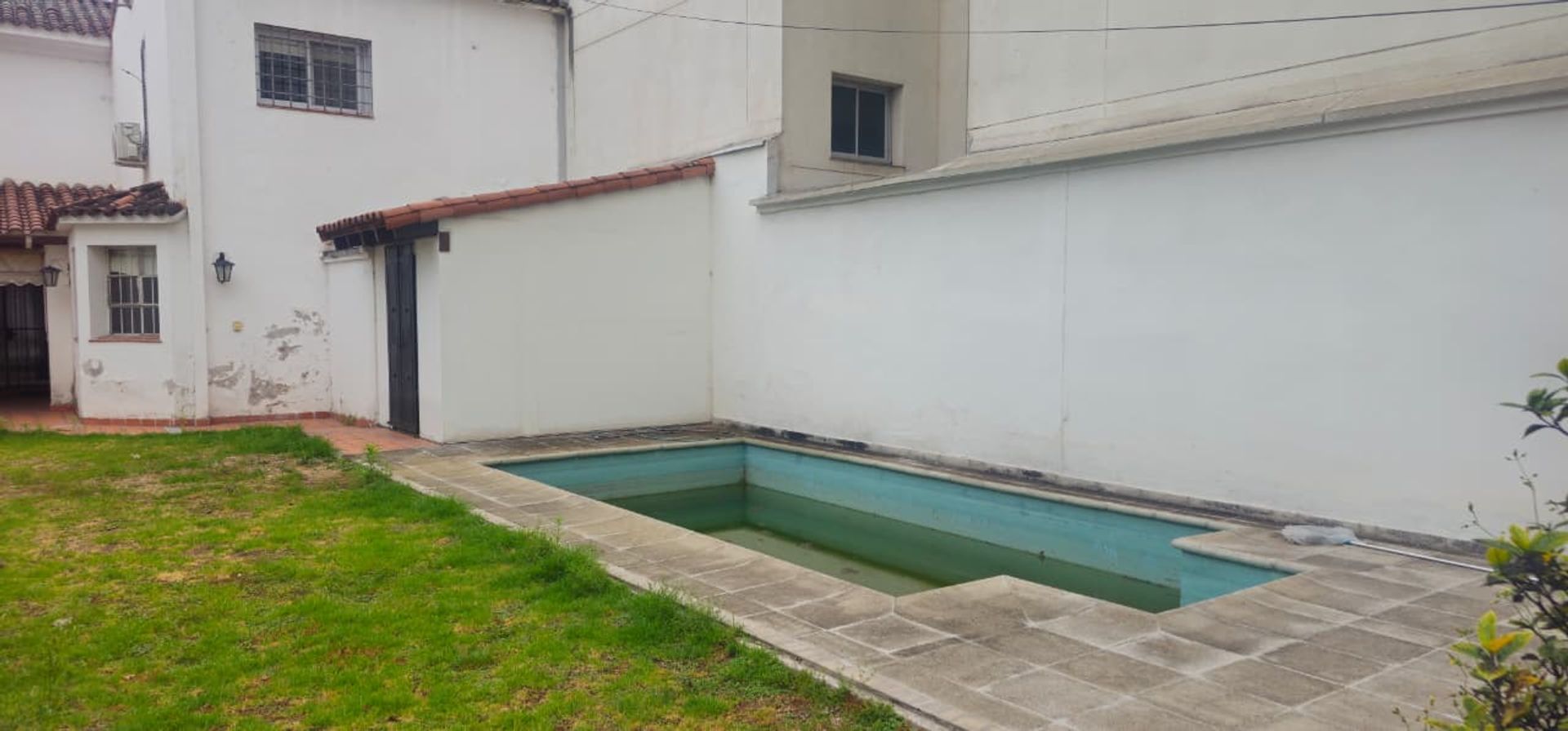 VENTA CASA C/PILETA 7 DORM CENTRO APTA CREDITO - 5