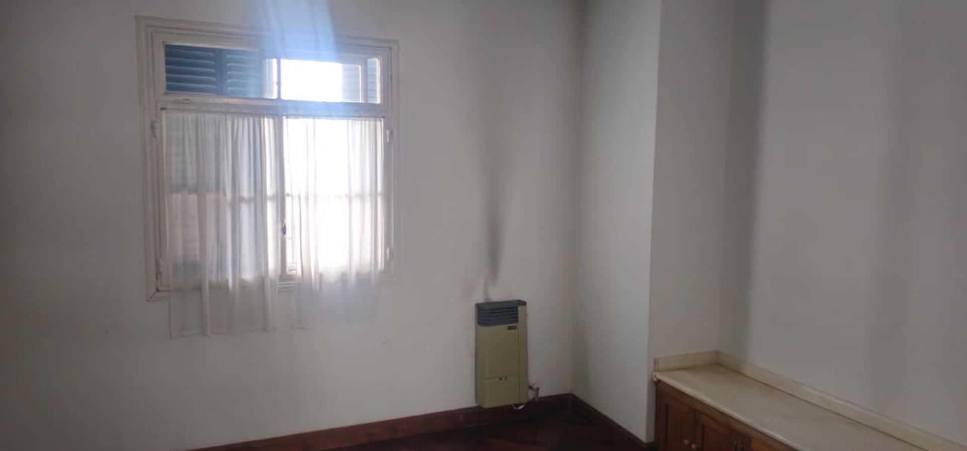 VENTA CASA C/PILETA 7 DORM CENTRO APTA CREDITO - 14