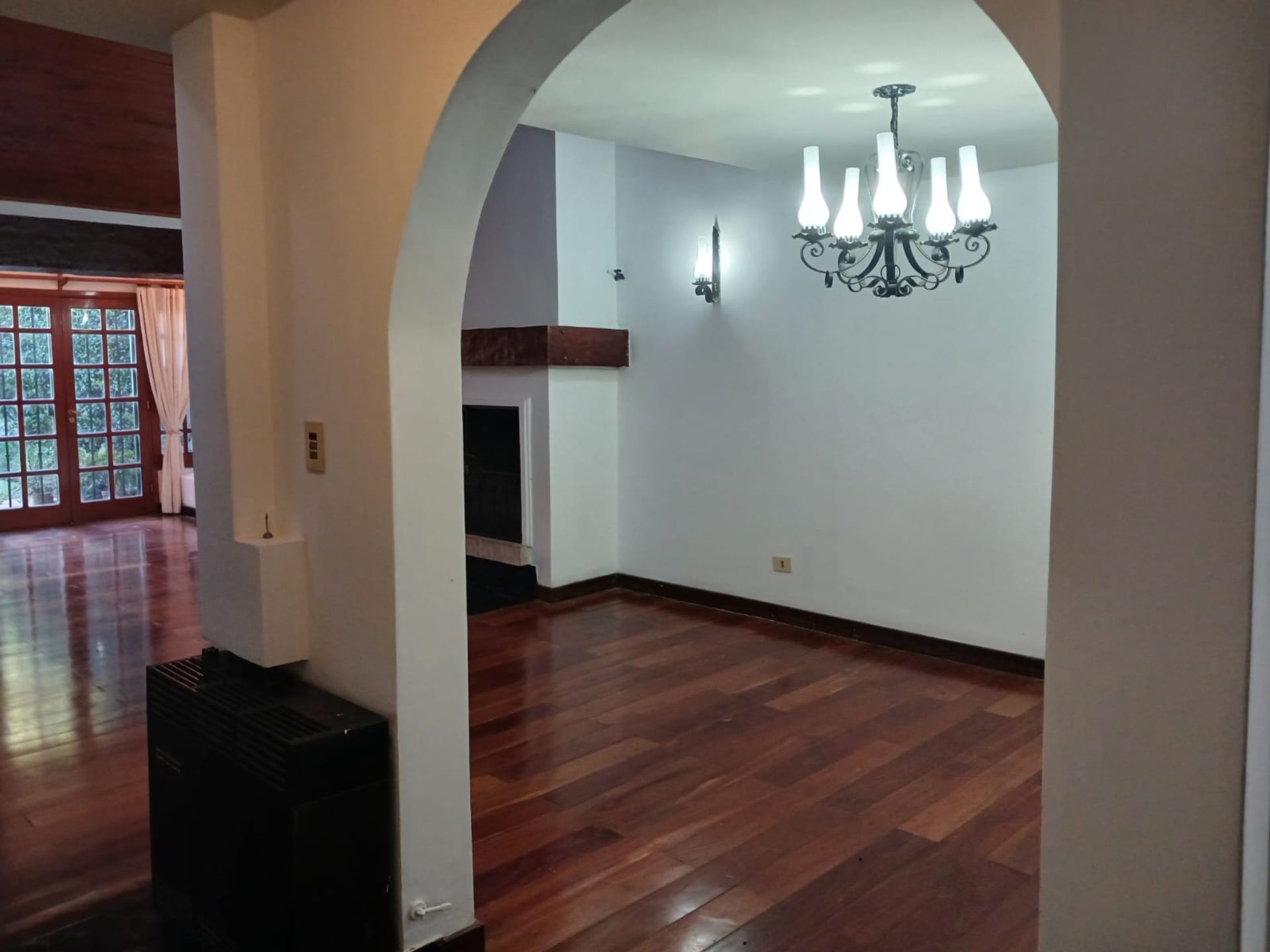 VENTA CASA C/PILETA TRES CERRITOS APTO CREDITO — foto 4