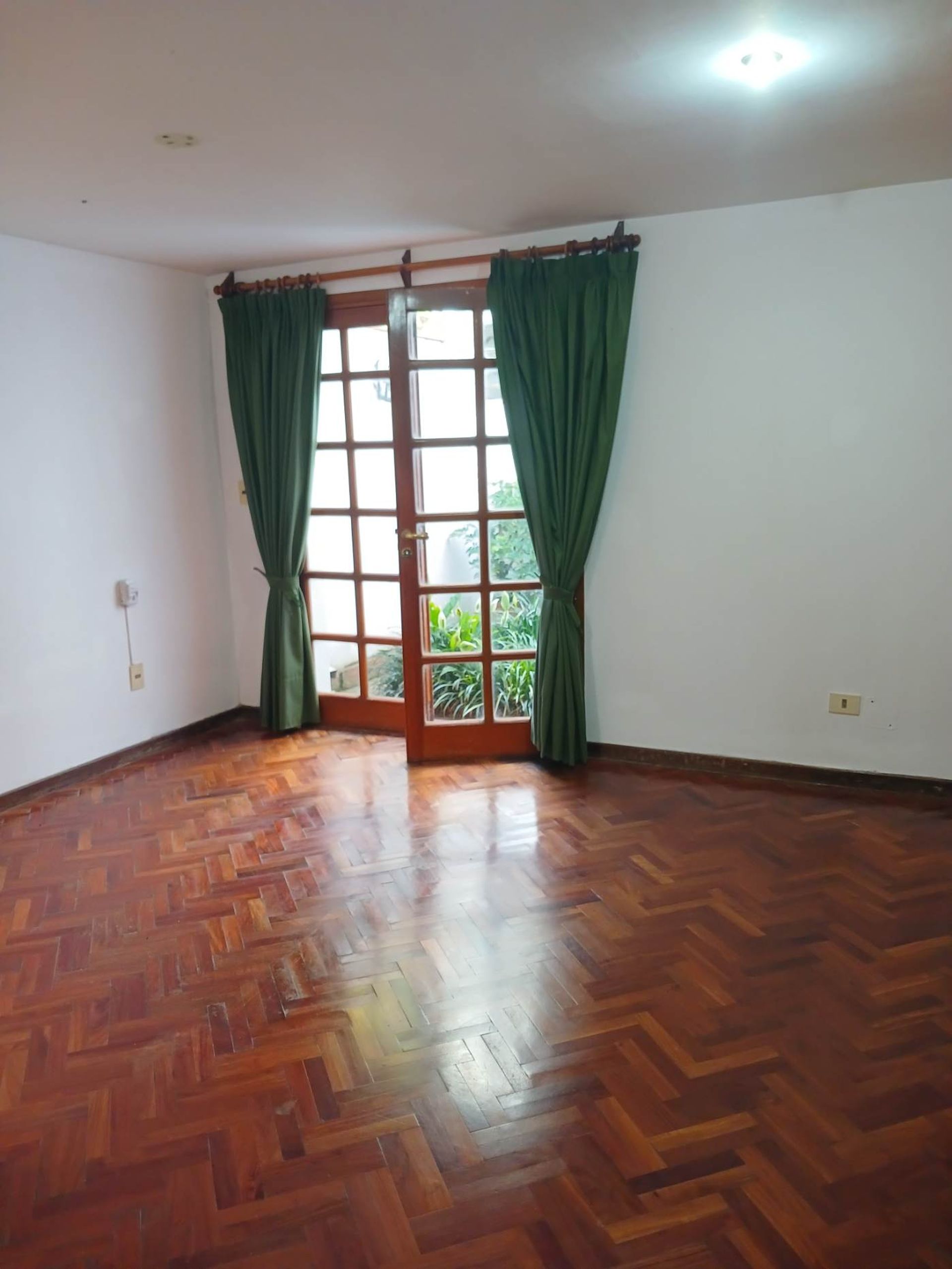 VENTA CASA C/PILETA TRES CERRITOS APTO CREDITO - 16