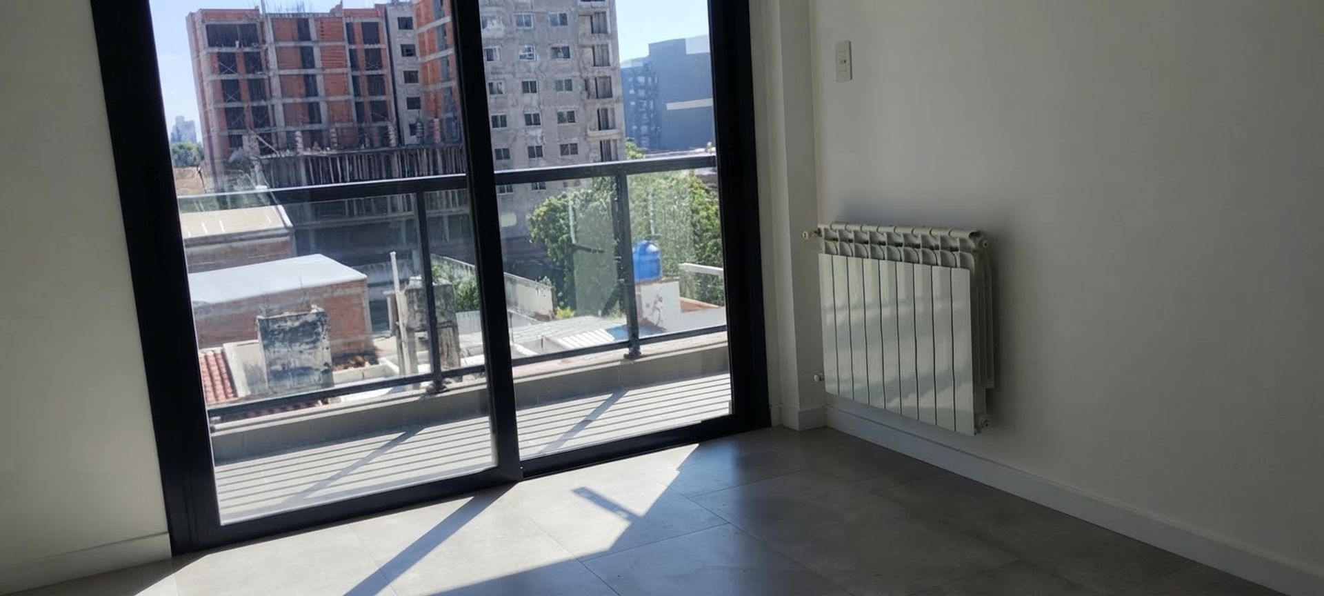 VENTA DEPTO C/PILETA Y COCHERA ZONA SHOPPING — foto 4