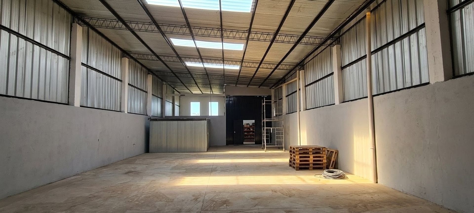 VENTA GALPON A ESTRENAR ZONA SUR 300 M2 — foto 2