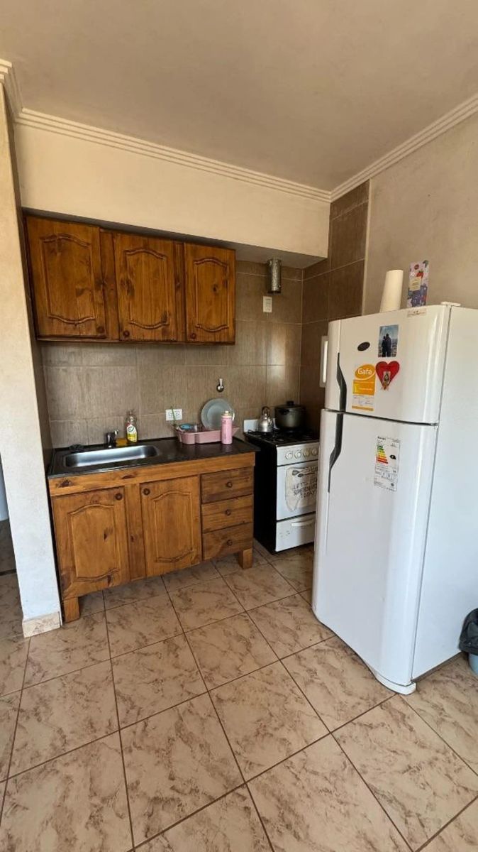 SE VENDE 2 CASAS ALQUILADAS EN LLAMBI CAMPBELL