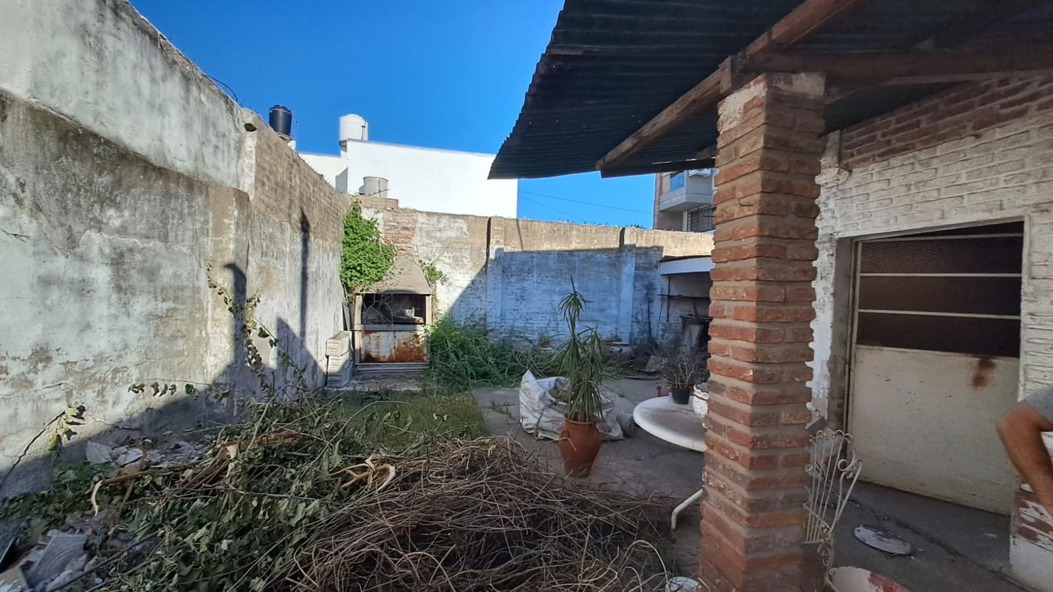 CASA EN B° CANDIOTI NORTE CON GRAN TERRENO — foto 13