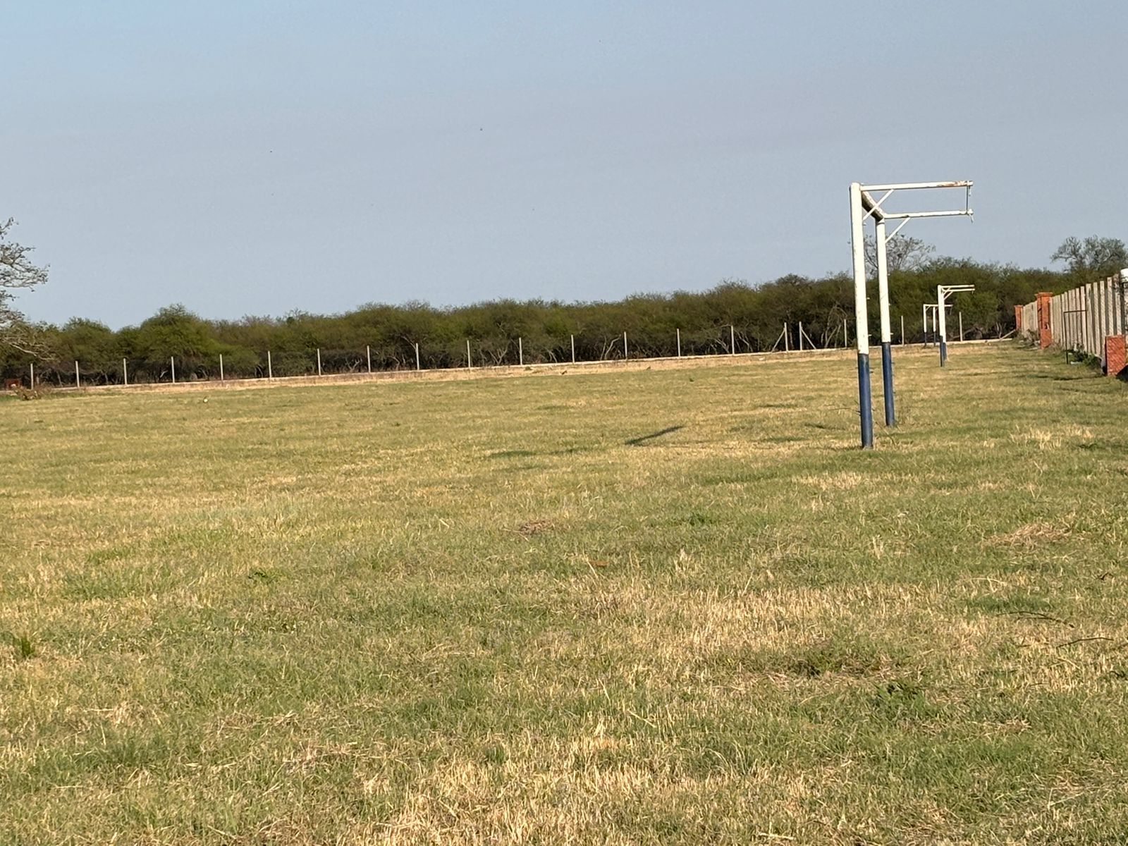 Gran Terreno Sobre Ruta 1 con Cerco, Instalaciones y Casa Cu — foto 5