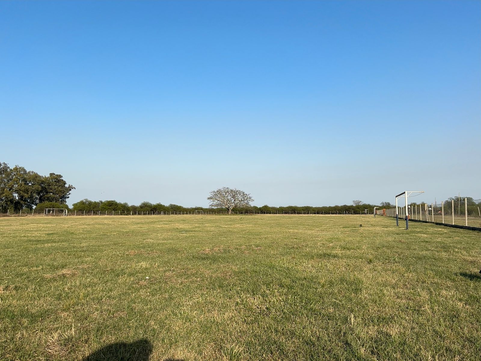 Gran Terreno Sobre Ruta 1 con Cerco, Instalaciones y Casa Cu — foto 9