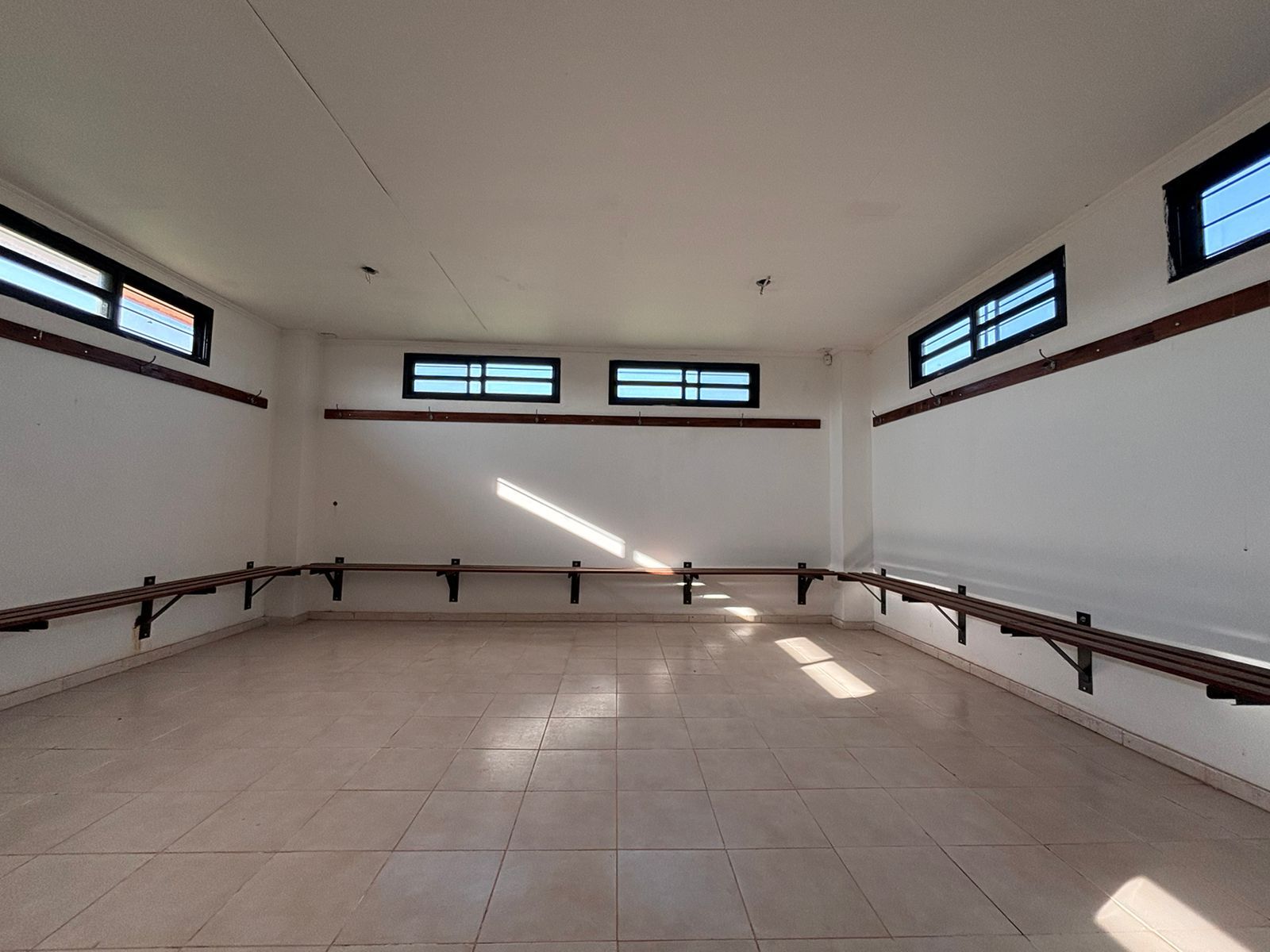 Gran Terreno Sobre Ruta 1 con Cerco, Instalaciones y Casa Cu — foto 11