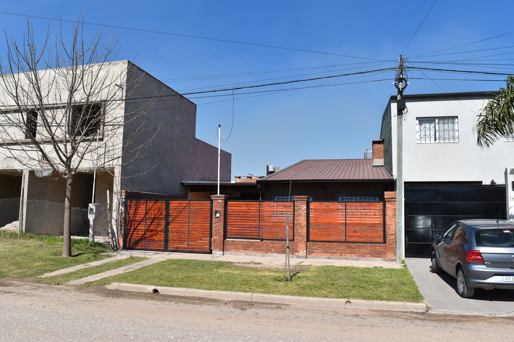 CASA DE 2 DORMITORIOS EN BARRIO PRADERAS 3 — foto 2