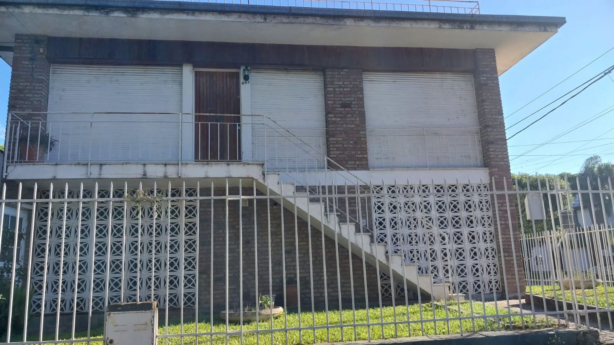 CASA EN OCHAVA A 100 METROS DE LA COSTANERA SANTAFESINA - 2