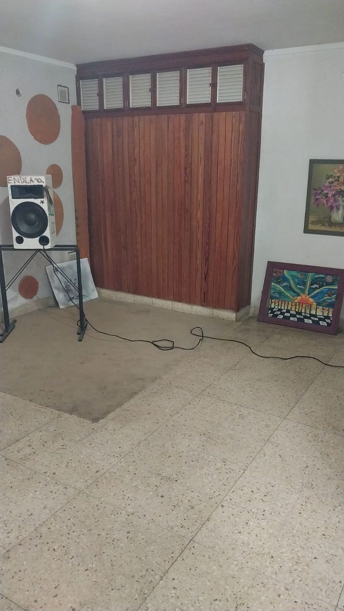 CASA EN OCHAVA A 100 METROS DE LA COSTANERA SANTAFESINA - 8