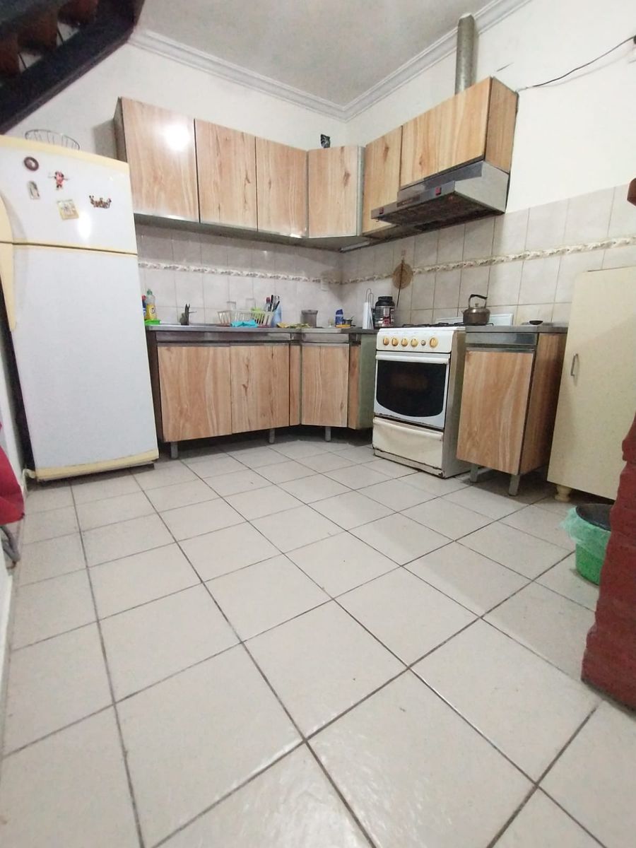 DOS CASAS INTERNAS SOBRE AV. FACUNDO ZUVIRIA AL 4600 (ZONA JERÁRQUICOS SALUD) - 3